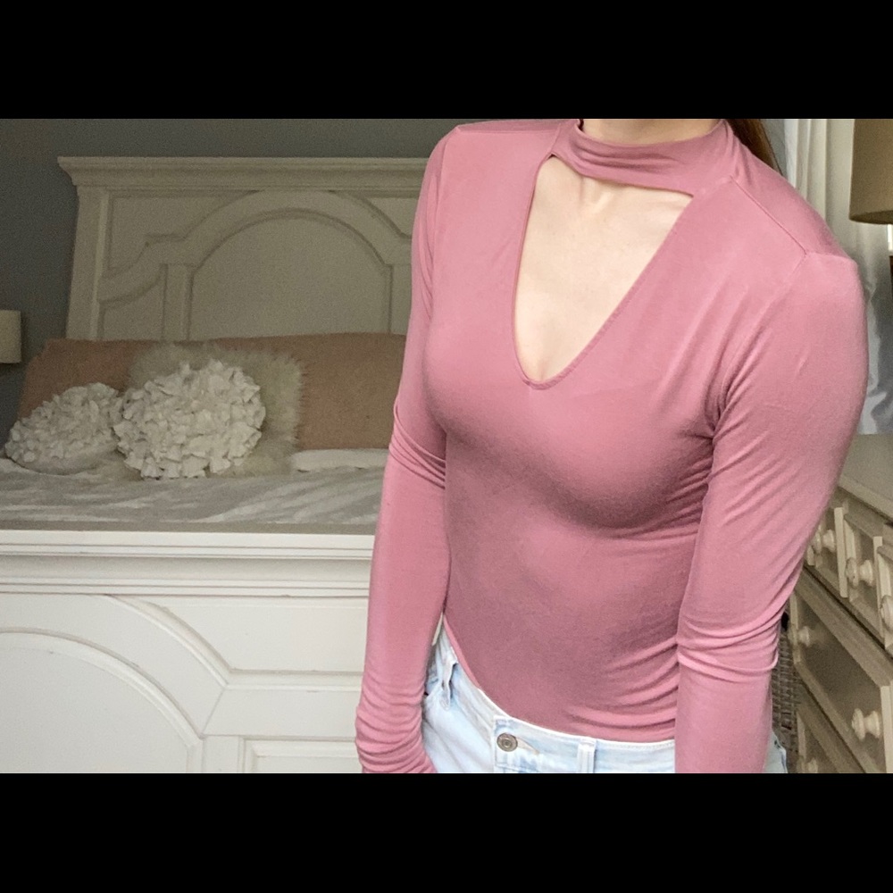 Mauve garage cleavage long sleeve